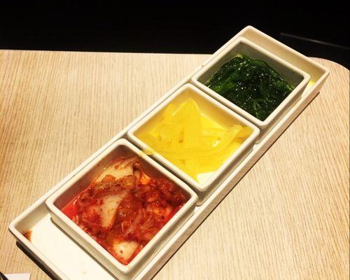 食物飞刀游戏攻略（掌握飞刀技巧，破解游戏难关！）-第1张图片-游戏攻略港
