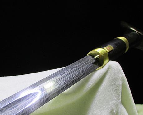以刀剑干7穿什么装备好？（剑士们必备的装备指南）-第2张图片-游戏攻略港